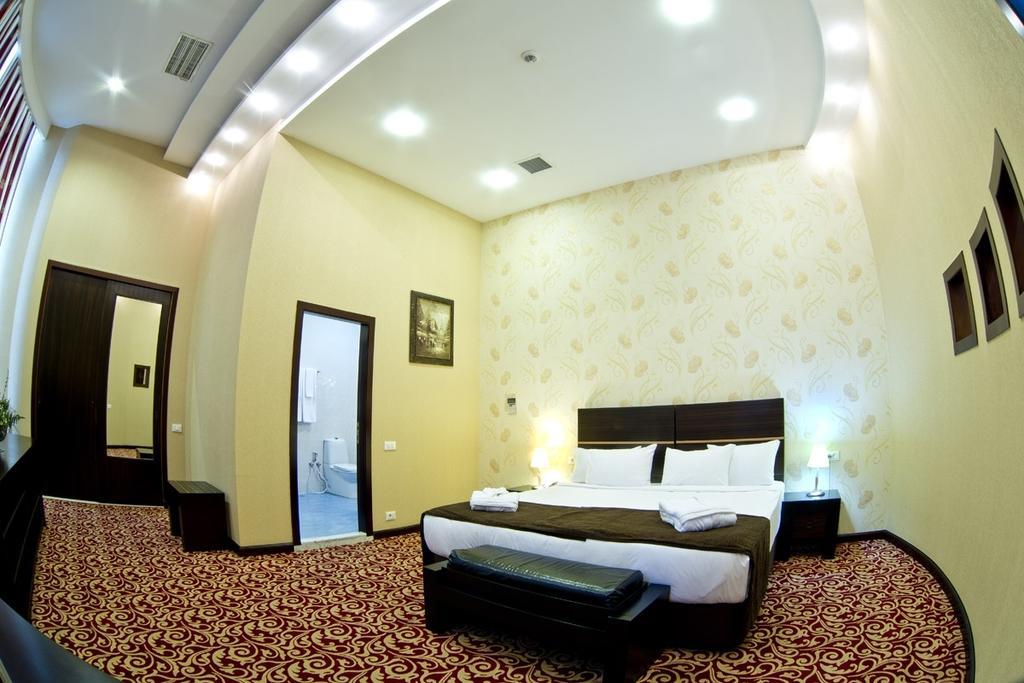 Ambassador Hotel Баку Номер фото